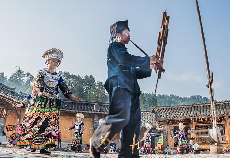 張家界風(fēng)景正好，而您剛好有空